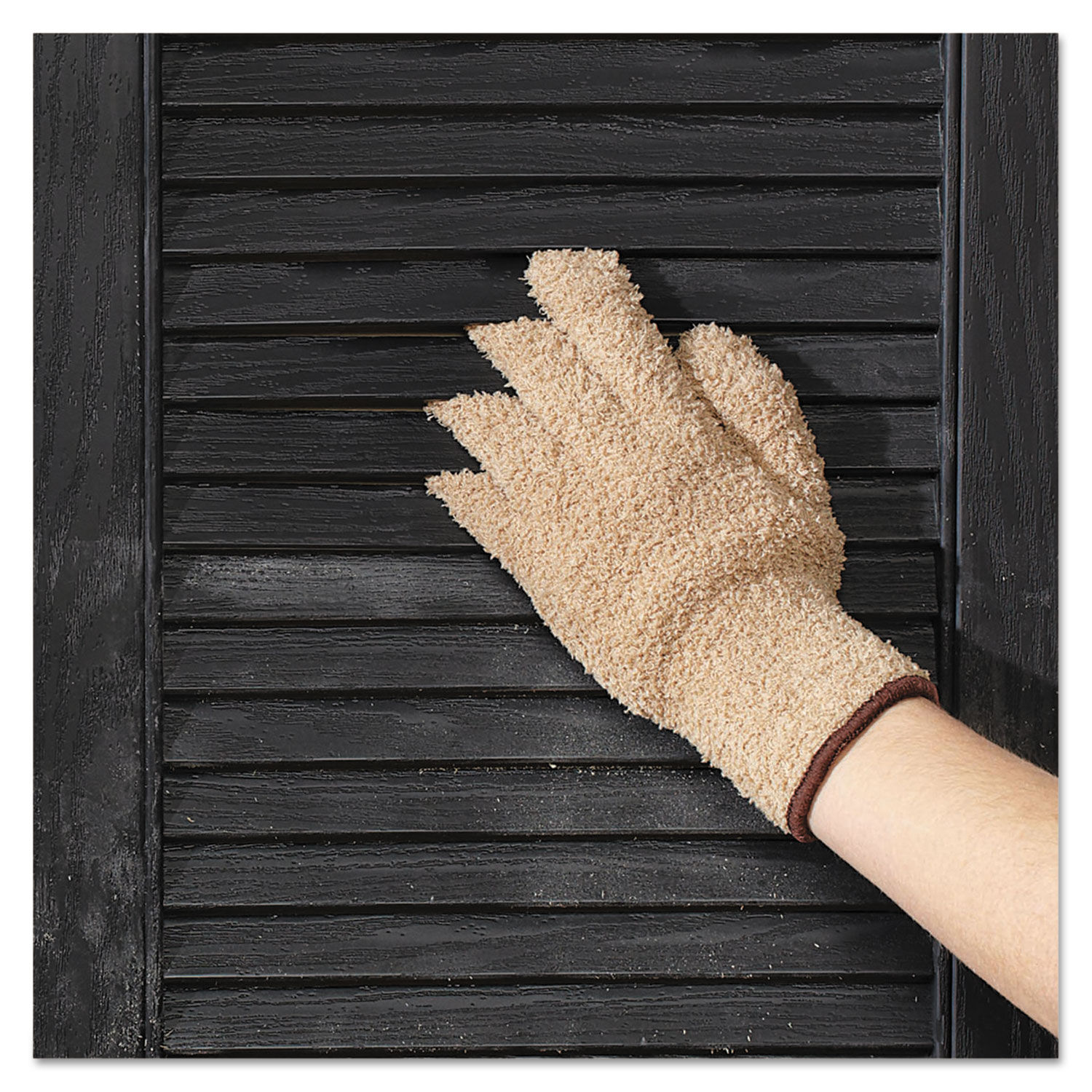 CleanGreen Microfiber Dusting Gloves by Master Caster® MAS18040